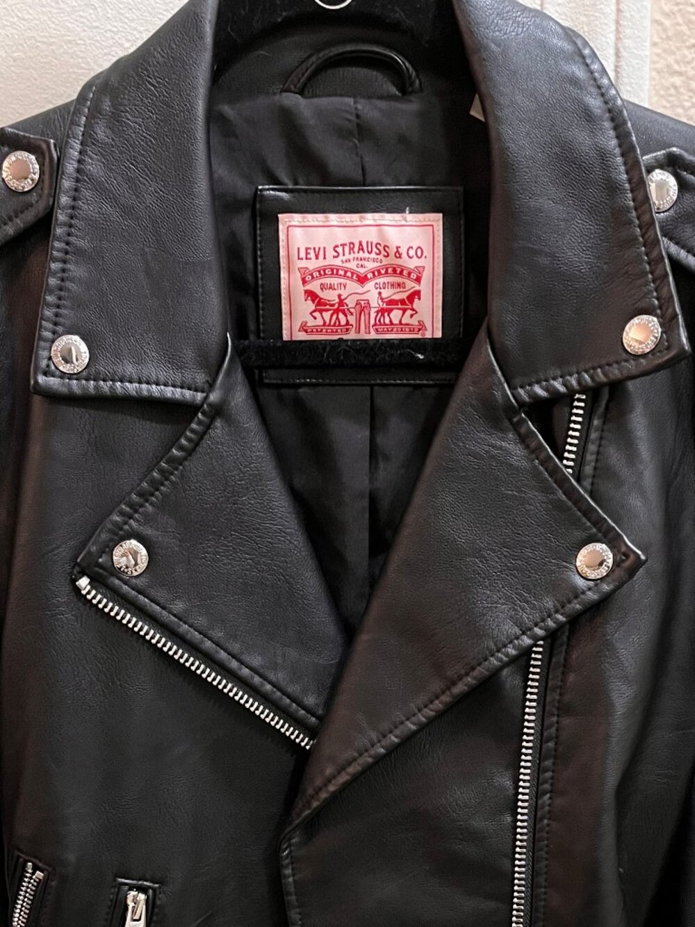 Women's Cropped Leather Jacket Levi's Medium